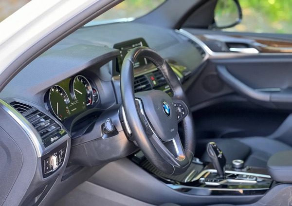 BMW X3 cena 105000 przebieg: 204000, rok produkcji 2018 z Lublin małe 742